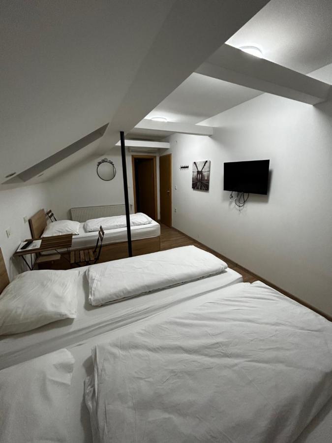 Sobe Zimmer Frei Pozega Ngoại thất bức ảnh
