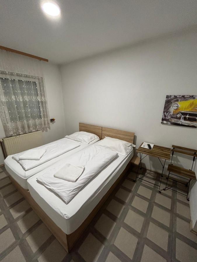 Sobe Zimmer Frei Pozega Ngoại thất bức ảnh