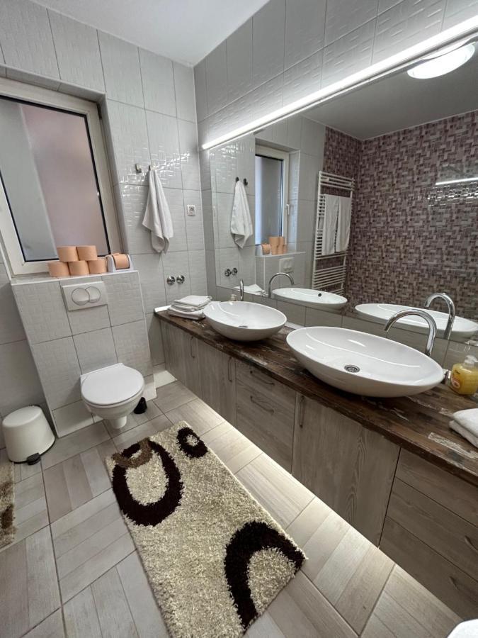 Sobe Zimmer Frei Pozega Ngoại thất bức ảnh